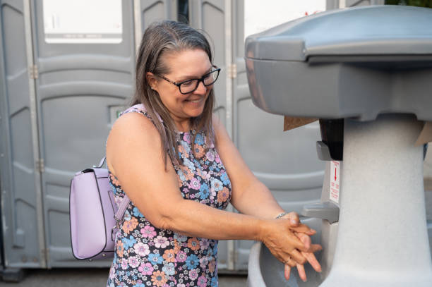 Portable Toilet Options We Offer in Lochearn, MD